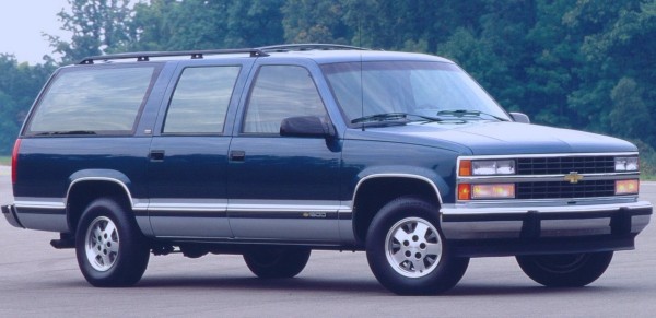 Chevrolet Suburban LS 4WD Automatik